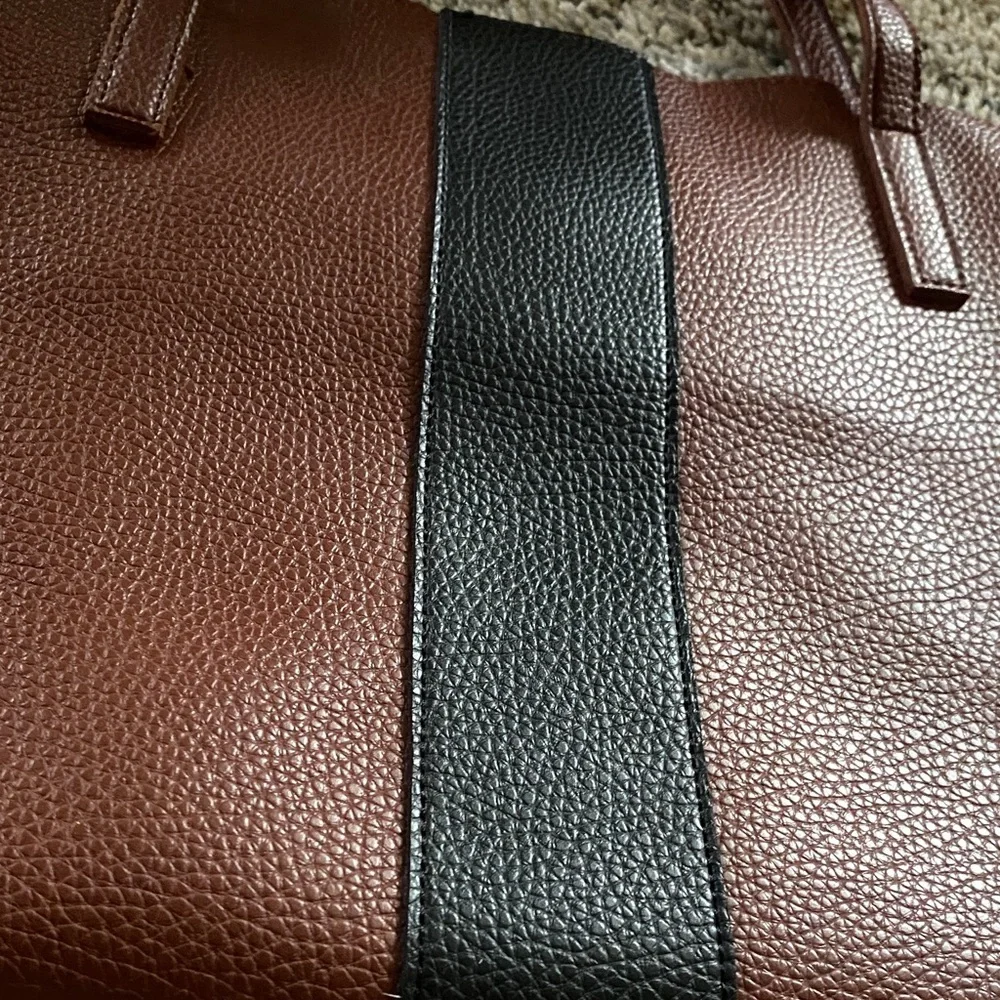 Vince Camuto Brown Leather Tote with Black Center Stripe (3.5)